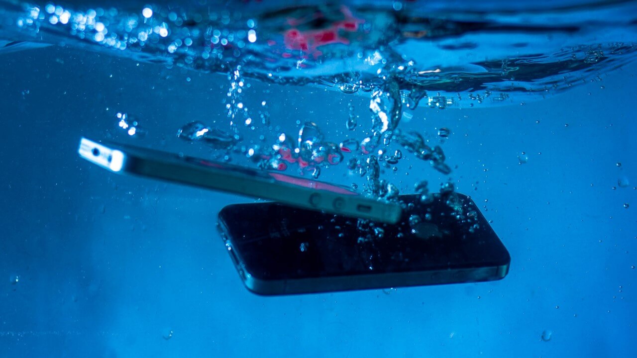 Handy ins Wasser gefallen Schnelle Soforthilfe